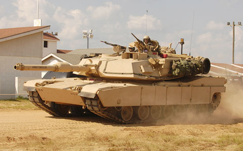 俄罗斯T90与美军M1A1主战坦克高清宽屏桌面壁纸