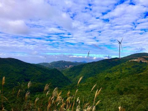 迷人的风车美景