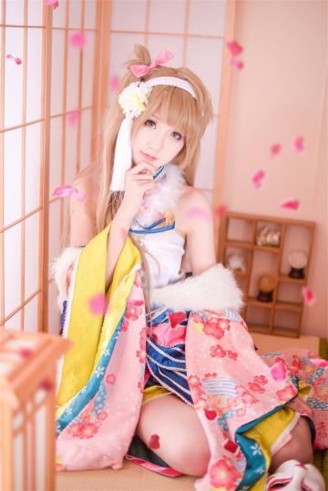 可爱萝莉Cosplay南小鸟福利写真