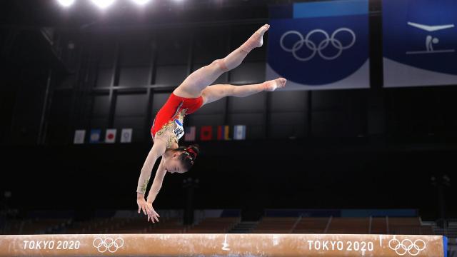 管晨辰获体操女子平衡木金牌