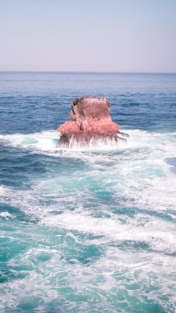 汹涌的海浪胜景