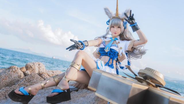 极品美女cosplay独角兽圣性感海边写真