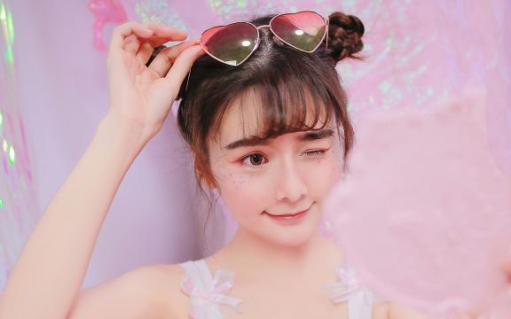 可爱青春美少女