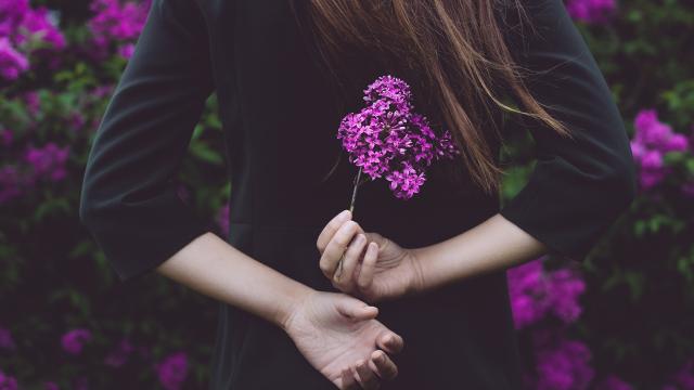 丁香花美女人体艺术写真